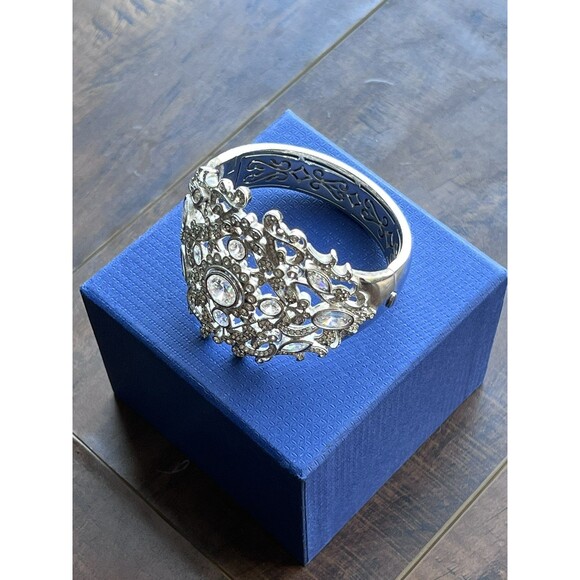 Swarovski Crystal Cuff Bracelet Large Silver Sparkly Statement Vintage Style - Picture 2 of 6